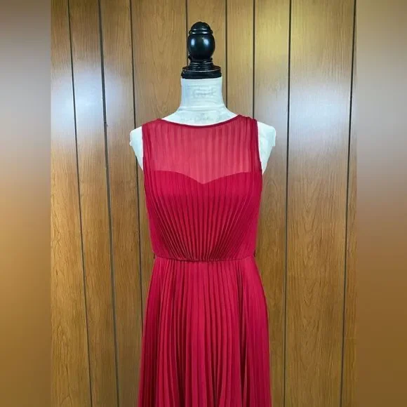 Badgley Mischka  Pleated Layered Gown size 10 - Picture 4 of 12